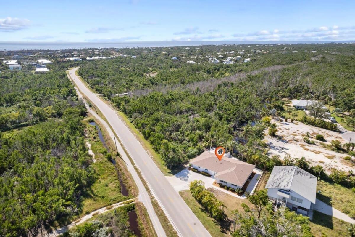 Newly Renovated Ground Level Home On Sanibel River Exterior foto